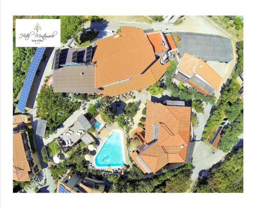Imagen general del Hotel Montemerlo, Fetovaia. Foto 3