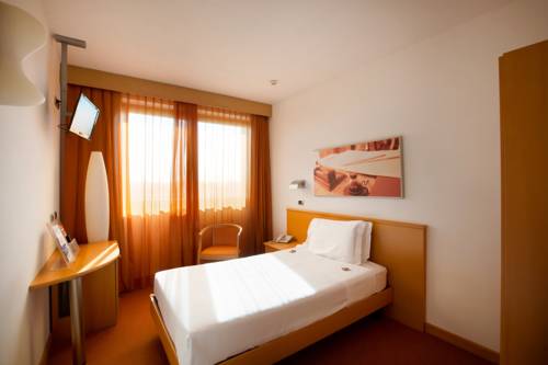 Imagen de la habitación del Hotel Montemezzi. Foto 4