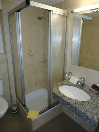 Imagen de la habitación del Hotel Monte-moro. Foto 4