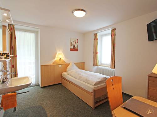 Imagen de la habitación del Hotel Monte-moro. Foto 10