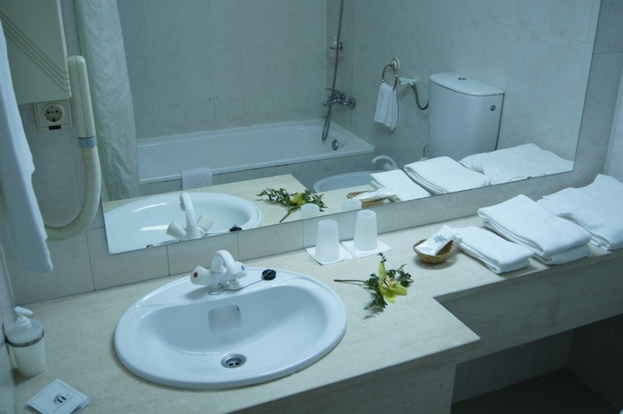 Imagen de la habitación del Hotel Montemuro. Foto 5