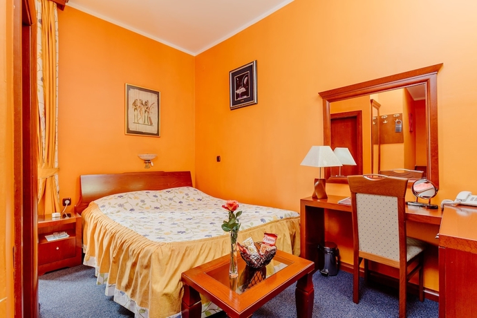 Imagen de la habitación del Hotel Montenegrino. Foto 3