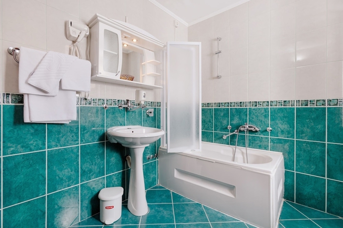 Imagen de la habitación del Hotel Montenegrino. Foto 14