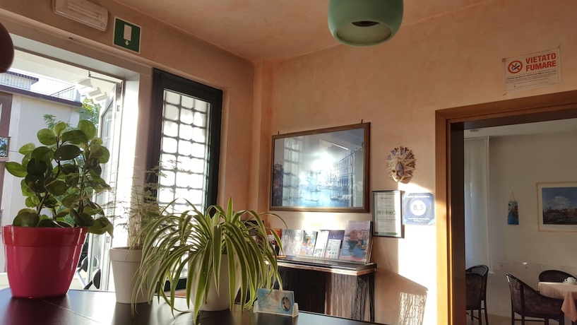 Imagen de los interiores del Hotel Montepiana. Foto 18