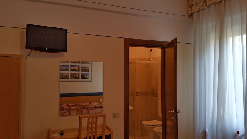 Imagen de la habitación del Hotel Montepiana. Foto 14