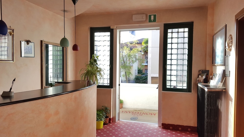 Imagen de los interiores del Hotel Montepiana. Foto 19