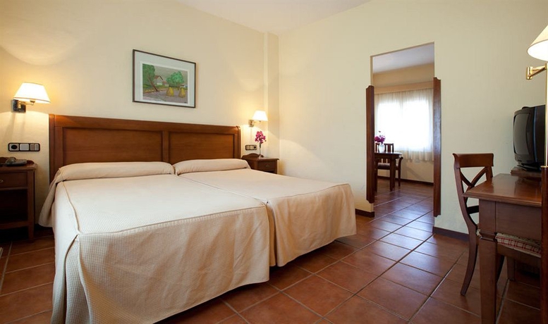 Imagen de la habitación del Hotel Montepiedra. Foto 10