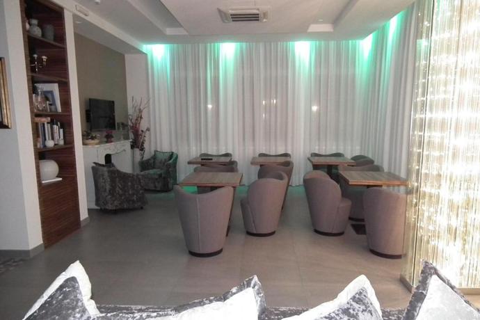 Imagen de los interiores del Hotel Montepizzo. Foto 13