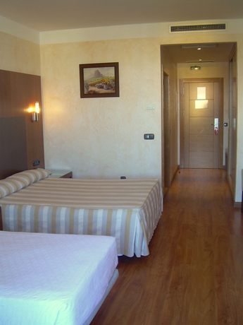 Imagen de la habitación del Hotel Montera Plaza. Foto 4