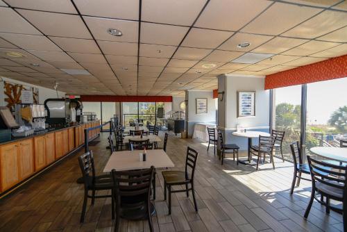 Imagen general del Hotel Monterey Bay Suites. Foto 3