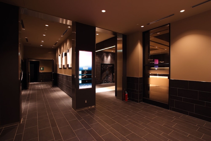 Imagen de los interiores del Hotel Monterey Hanzomon. Foto 17