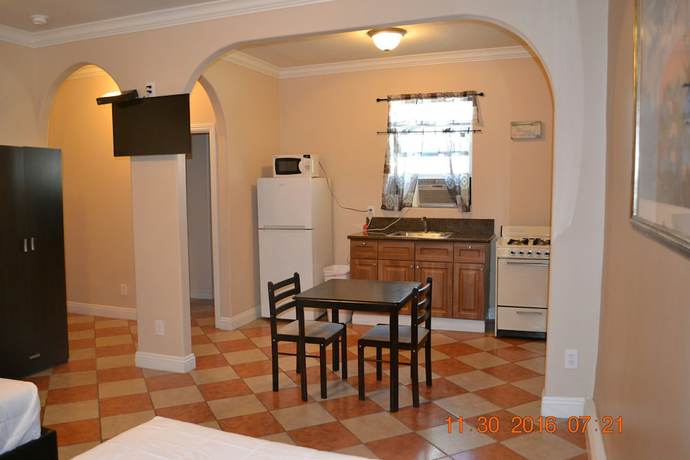 Imagen de la habitación del Hotel Monterey Inn. Foto 5