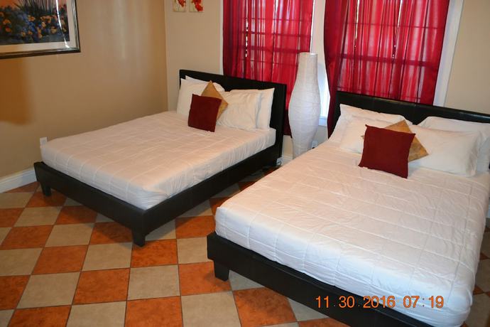 Imagen de la habitación del Hotel Monterey Inn. Foto 9