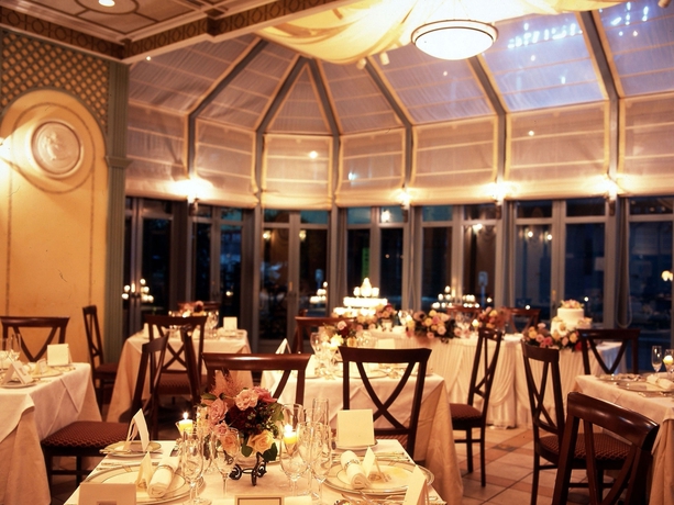 Imagen del bar/restaurante del Hotel Monterey La Soeur Ginza. Foto 2