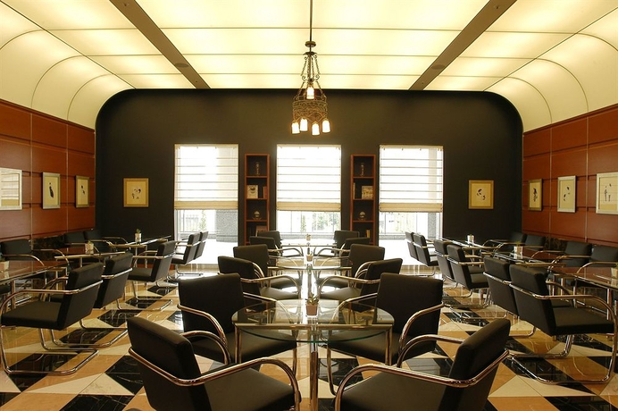 Imagen de los interiores del Hotel Monterey La Soeur Osaka. Foto 15