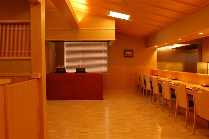 Imagen del bar/restaurante del Hotel Monterey La Soeur Osaka. Foto 4