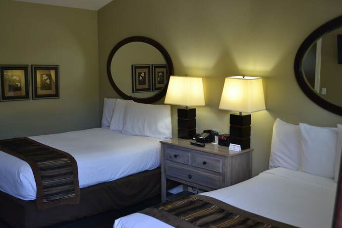 Imagen de la habitación del Hotel Monterey Peninsula Inn. Foto 16