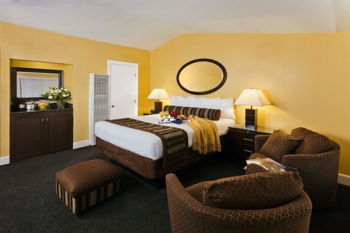 Imagen general del Hotel Monterey Peninsula Inn. Foto 4