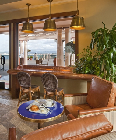 Imagen del bar/restaurante del Hotel Monterey Plaza and Spa. Foto 3