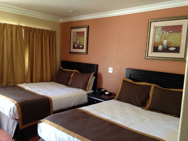 Imagen de la habitación del Hotel Monterey Surf Inn. Foto 18