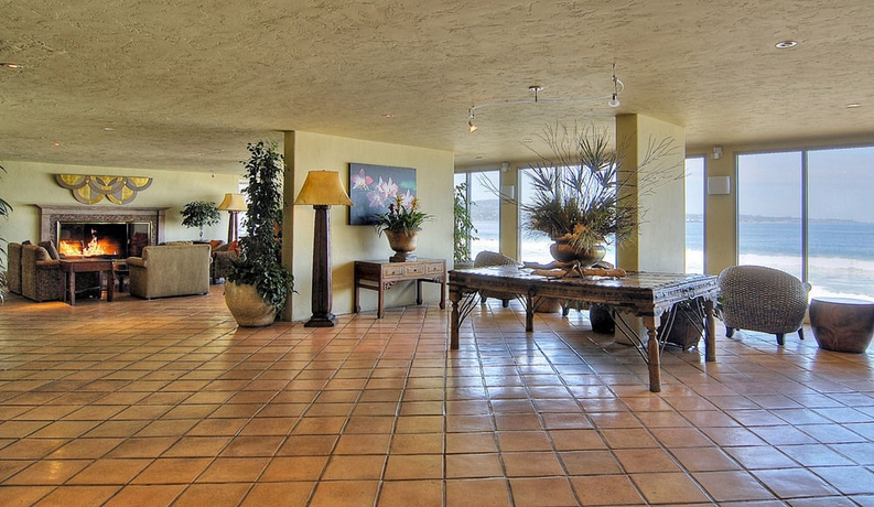 Imagen de los interiores del Hotel Monterey Tides. Foto 8