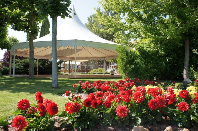 Imagen de los exteriores del Hotel Montermoso. Foto 12