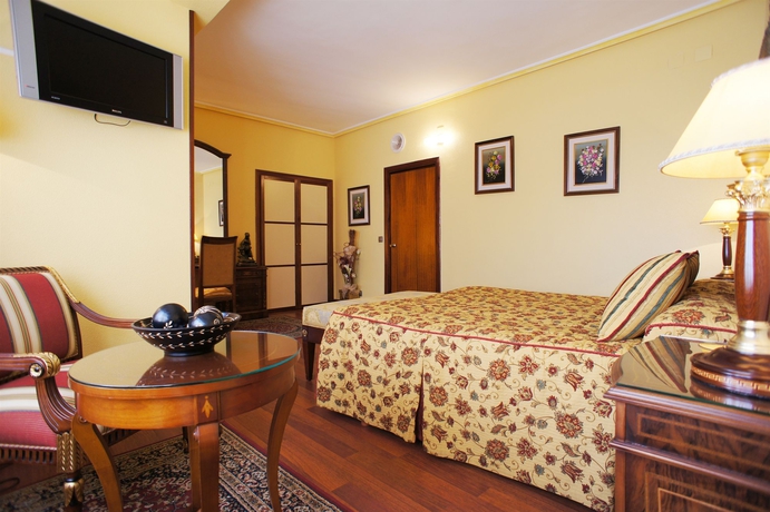 Imagen de la habitación del Hotel Montermoso. Foto 7