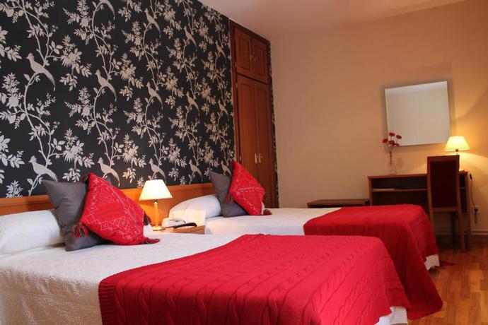 Imagen de la habitación del Hotel Montero. Foto 5