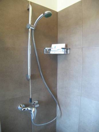 Imagen de la habitación del Hotel Monterosa. Foto 7