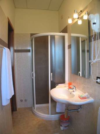 Imagen de la habitación del Hotel Monterosa, Orta San Giulio. Foto 5