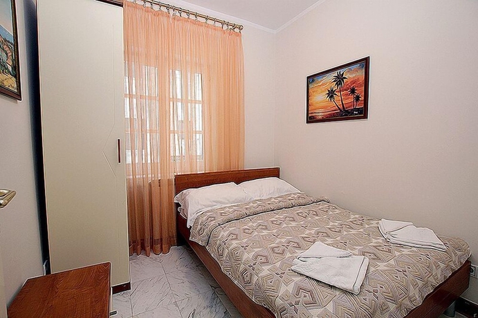 Imagen de la habitación del Hotel Montesan Apartments. Foto 2