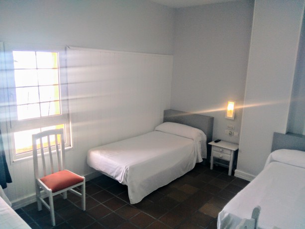 Imagen de la habitación del Hotel Montesol Arttyco. Foto 4