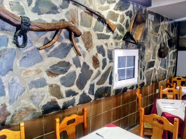 Imagen del bar/restaurante del Hotel Montesol Arttyco. Foto 3