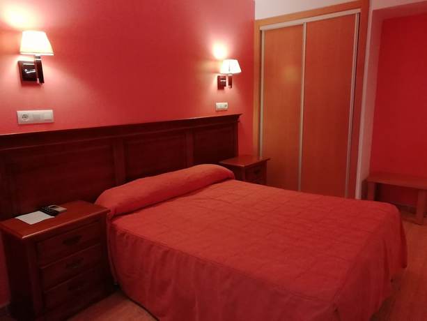 Imagen de la habitación del Hotel Montesol, Coria. Foto 11