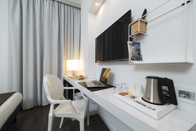 Imagen de la habitación del Hotel Montestella. Foto 6