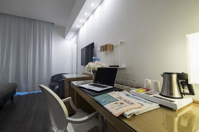 Imagen de la habitación del Hotel Montestella. Foto 11