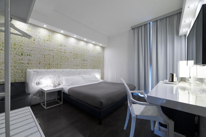 Imagen de la habitación del Hotel Montestella. Foto 15