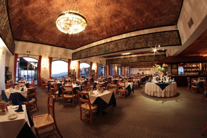 Imagen del bar/restaurante del Hotel Montetaxco. Foto 7