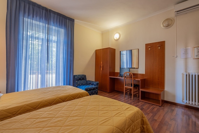 Imagen de la habitación del Hotel Monteverde E Austria. Foto 1