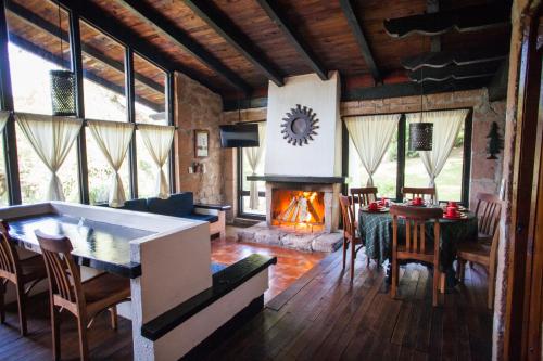 Imagen de la habitación del Hotel Monteverde. Foto 18