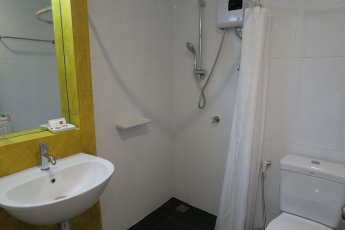 Imagen de la habitación del Hotel Montha. Foto 6