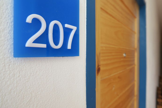 Imagen de la habitación del Hotel Montha. Foto 8