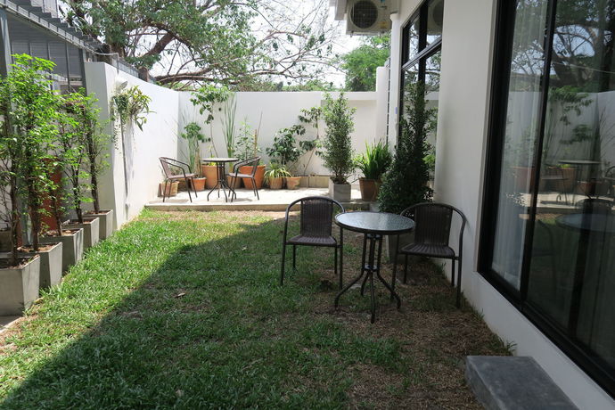 Imagen de la habitación del Hotel Montha. Foto 10