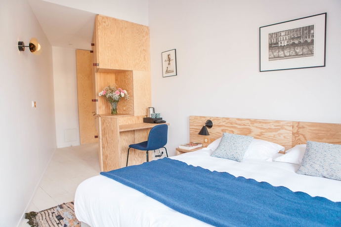 Imagen de la habitación del Hotel Montholon Paris. Foto 5