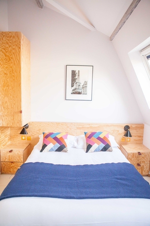 Imagen de la habitación del Hotel Montholon Paris. Foto 13