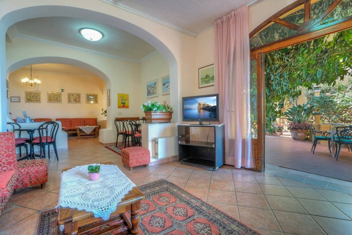 Imagen de los interiores del Hotel Monti, Casamicciola Terme. Foto 12
