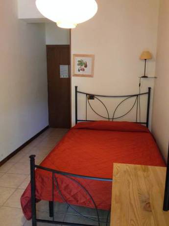 Imagen de la habitación del Hotel Monti, Lamporecchio. Foto 15