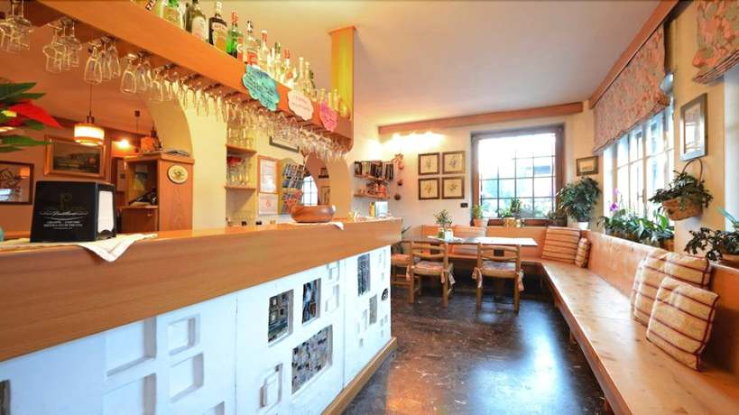 Imagen del bar/restaurante del Hotel Monti Pallidi. Foto 3
