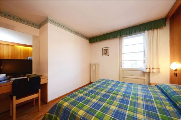 Imagen de la habitación del Hotel Monti Pallidi. Foto 9