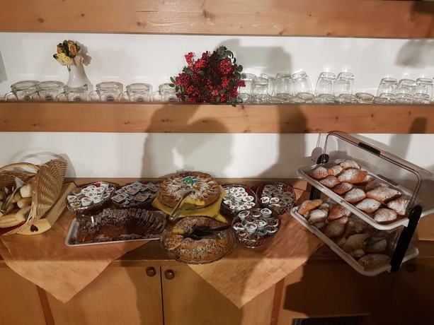 Imagen del bar/restaurante del Hotel Monti Pallidi. Foto 4